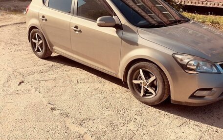 KIA cee'd I рестайлинг, 2011 год, 990 000 рублей, 5 фотография