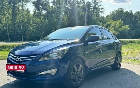 Hyundai Solaris II рестайлинг, 2015 год, 1 170 000 рублей, 2 фотография