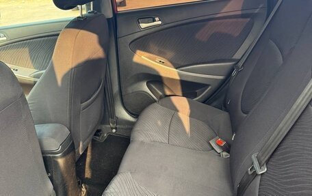 Hyundai Solaris II рестайлинг, 2015 год, 790 000 рублей, 16 фотография