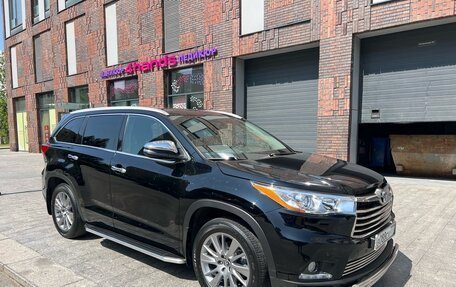 Toyota Highlander III, 2016 год, 4 250 000 рублей, 2 фотография