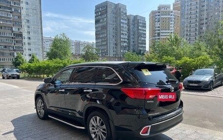 Toyota Highlander III, 2016 год, 4 250 000 рублей, 10 фотография