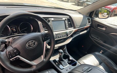 Toyota Highlander III, 2016 год, 4 250 000 рублей, 18 фотография