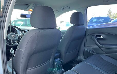 Volkswagen Polo VI (EU Market), 2018 год, 972 600 рублей, 12 фотография