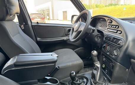 Chevrolet Niva I рестайлинг, 2012 год, 550 000 рублей, 17 фотография