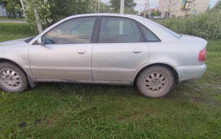 Audi A4, 2000 год, 300 000 рублей, 3 фотография