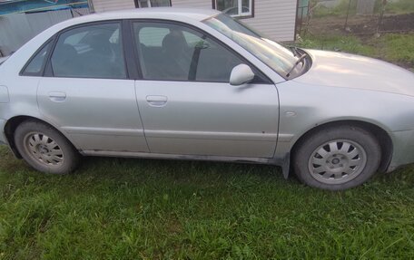 Audi A4, 2000 год, 300 000 рублей, 5 фотография