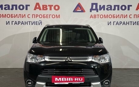 Mitsubishi Outlander III рестайлинг 3, 2014 год, 1 367 000 рублей, 2 фотография
