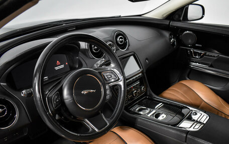 Jaguar XJ IV (X351), 2016 год, 2 390 000 рублей, 18 фотография