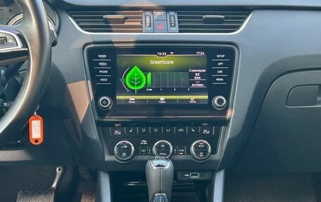 Skoda Octavia, 2018 год, 1 440 000 рублей, 8 фотография