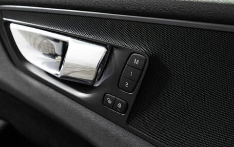 Volvo XC60 II, 2019 год, 3 850 000 рублей, 17 фотография
