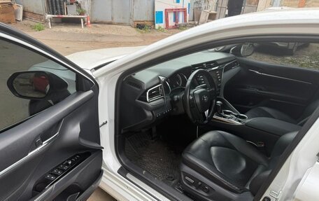 Toyota Camry, 2019 год, 2 820 000 рублей, 8 фотография