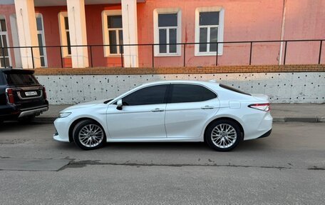 Toyota Camry, 2019 год, 2 820 000 рублей, 4 фотография