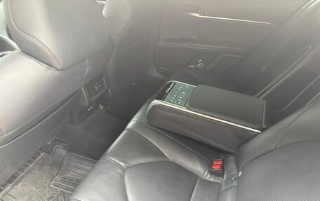 Toyota Camry, 2019 год, 2 820 000 рублей, 7 фотография