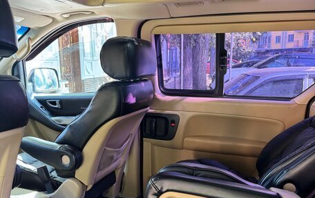 Hyundai Grand Starex Grand Starex I рестайлинг 2, 2011 год, 2 150 000 рублей, 23 фотография