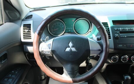 Mitsubishi Outlander III рестайлинг 3, 2012 год, 990 000 рублей, 18 фотография