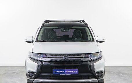 Mitsubishi Outlander III рестайлинг 3, 2015 год, 1 600 000 рублей, 3 фотография