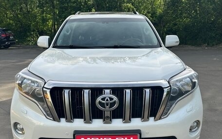 Toyota Land Cruiser Prado 150 рестайлинг 2, 2014 год, 4 500 000 рублей, 1 фотография