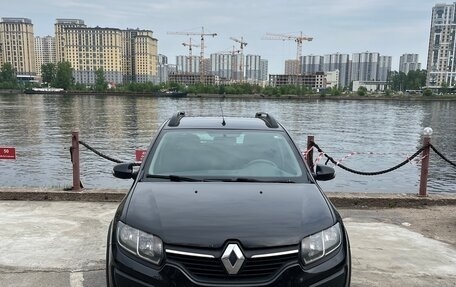 Renault Sandero II рестайлинг, 2017 год, 893 000 рублей, 1 фотография
