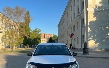 Renault Logan II, 2015 год, 898 000 рублей, 21 фотография