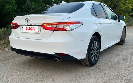 Toyota Camry, 2019 год, 2 750 000 рублей, 5 фотография