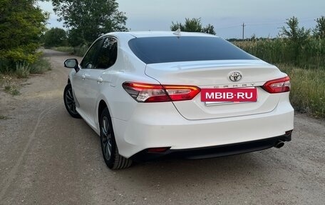 Toyota Camry, 2019 год, 2 750 000 рублей, 6 фотография