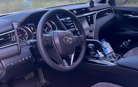 Toyota Camry, 2019 год, 2 750 000 рублей, 11 фотография