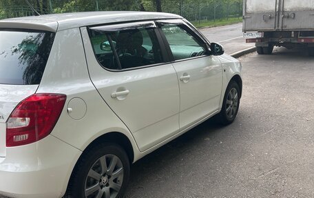 Skoda Fabia II, 2014 год, 796 000 рублей, 2 фотография