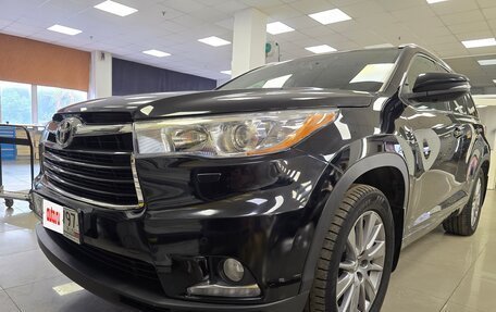 Toyota Highlander III, 2014 год, 3 620 000 рублей, 2 фотография
