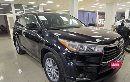 Toyota Highlander III, 2014 год, 3 620 000 рублей, 4 фотография