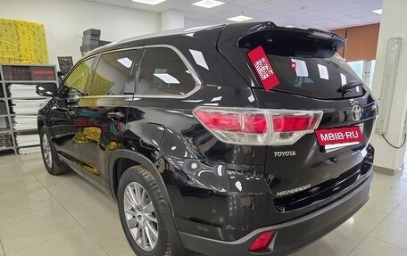 Toyota Highlander III, 2014 год, 3 620 000 рублей, 5 фотография