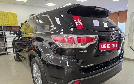 Toyota Highlander III, 2014 год, 3 620 000 рублей, 3 фотография
