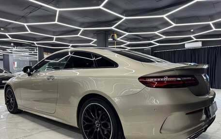 Mercedes-Benz E-Класс, 2019 год, 3 650 000 рублей, 4 фотография