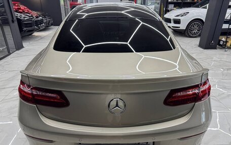 Mercedes-Benz E-Класс, 2019 год, 3 650 000 рублей, 5 фотография