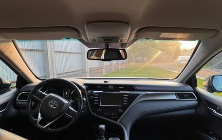 Toyota Camry, 2019 год, 1 750 000 рублей, 7 фотография