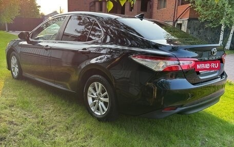 Toyota Camry, 2019 год, 1 750 000 рублей, 4 фотография
