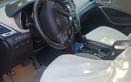 Hyundai Santa Fe III рестайлинг, 2016 год, 2 350 000 рублей, 19 фотография