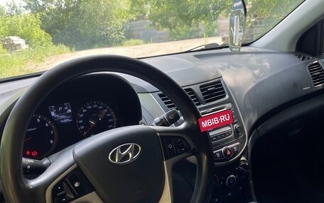 Hyundai Solaris II рестайлинг, 2016 год, 635 000 рублей, 12 фотография