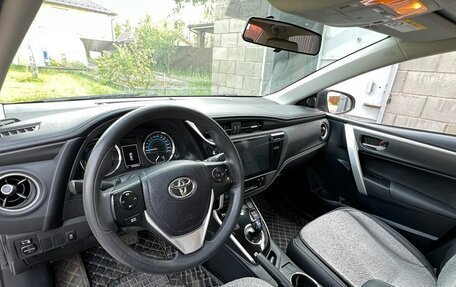 Toyota Corolla, 2019 год, 2 199 000 рублей, 10 фотография
