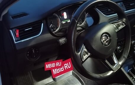 Skoda Octavia, 2017 год, 1 630 000 рублей, 10 фотография