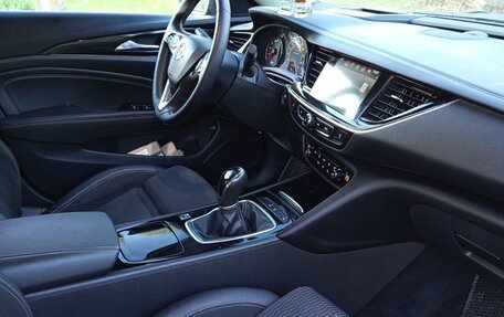 Opel Insignia II рестайлинг, 2018 год, 1 730 000 рублей, 4 фотография