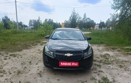 Chevrolet Cruze II, 2013 год, 720 000 рублей, 3 фотография