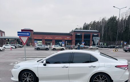 Toyota Camry, 2019 год, 3 220 000 рублей, 12 фотография