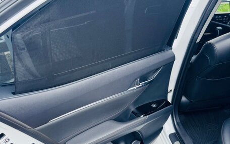 Toyota Camry, 2019 год, 3 220 000 рублей, 13 фотография