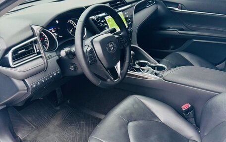 Toyota Camry, 2019 год, 3 220 000 рублей, 15 фотография