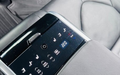 Toyota Camry, 2019 год, 3 220 000 рублей, 18 фотография