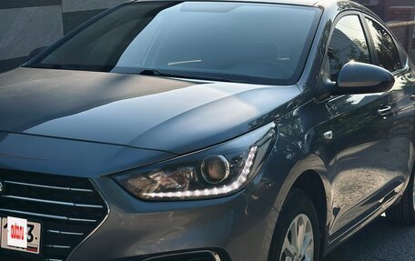 Hyundai Solaris II рестайлинг, 2017 год, 1 250 000 рублей, 2 фотография