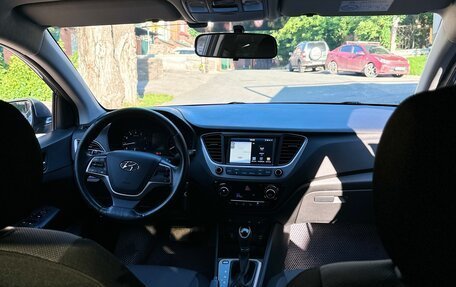 Hyundai Solaris II рестайлинг, 2017 год, 1 250 000 рублей, 5 фотография