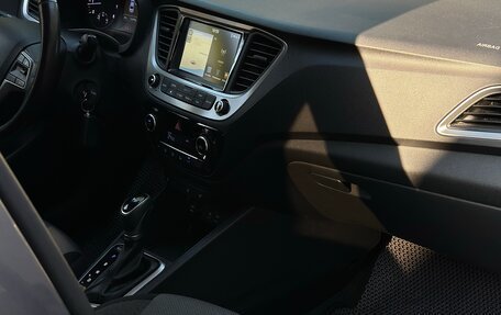 Hyundai Solaris II рестайлинг, 2017 год, 1 250 000 рублей, 7 фотография
