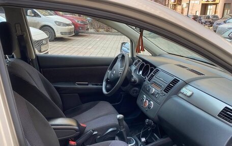 Nissan Tiida, 2010 год, 875 000 рублей, 2 фотография