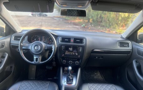 Volkswagen Jetta VI, 2013 год, 820 000 рублей, 5 фотография